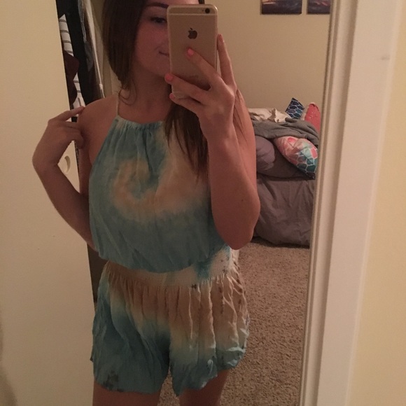Forever21 romper - Picture 2 of 6